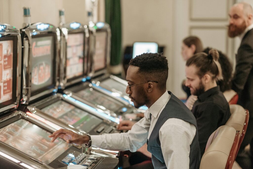 How did slot machines become digital? Shortly for casino geeks